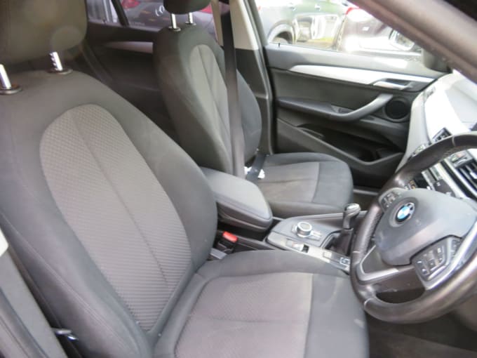2025 BMW X1