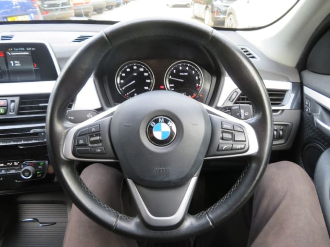 2025 BMW X1