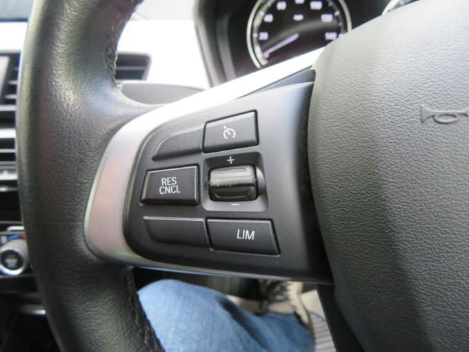 2025 BMW X1