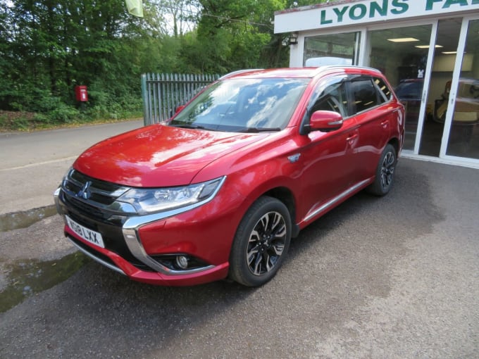 2025 Mitsubishi Outlander