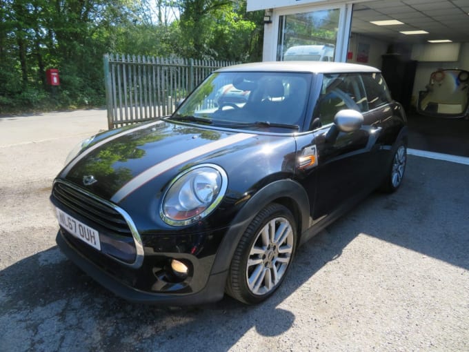 2025 Mini Hatch