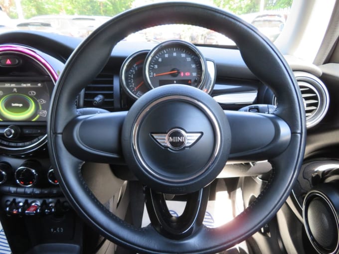 2025 Mini Hatch