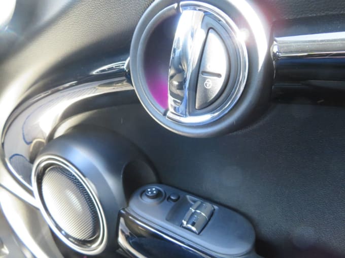 2025 Mini Hatch