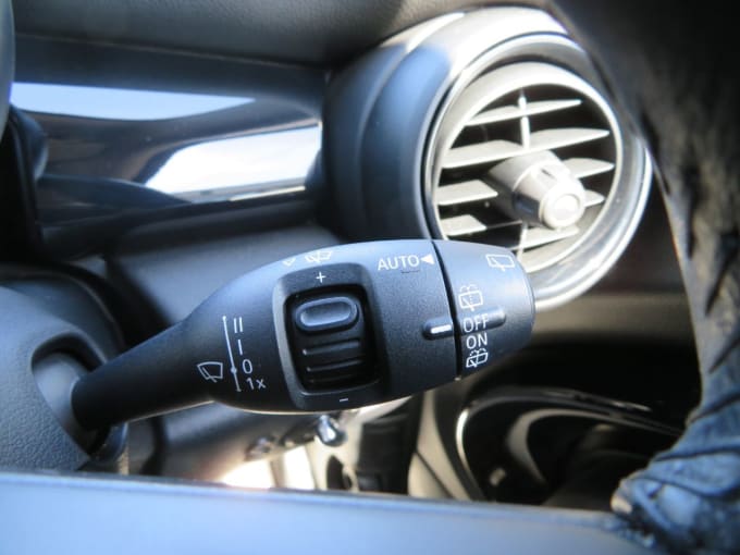 2025 Mini Hatch