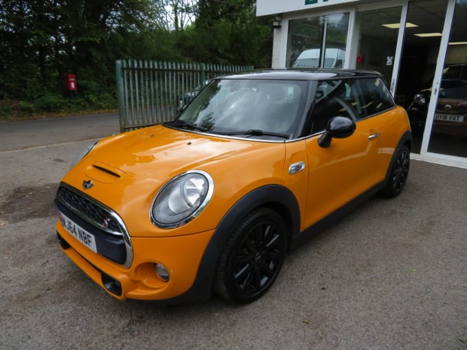 2025 Mini Hatch
