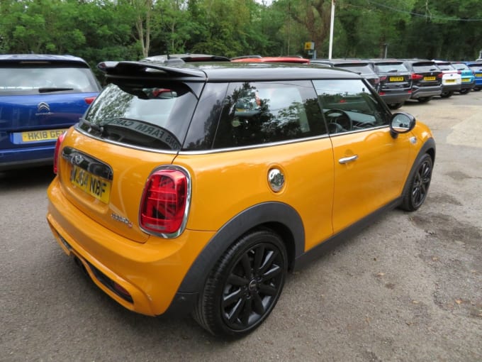 2025 Mini Hatch