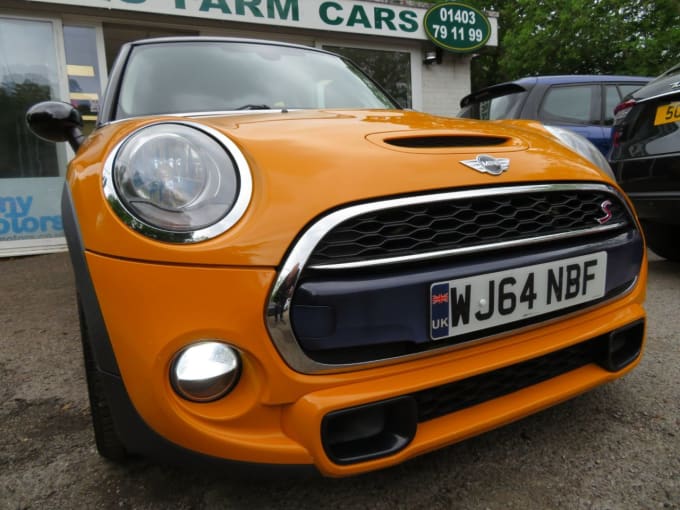 2025 Mini Hatch
