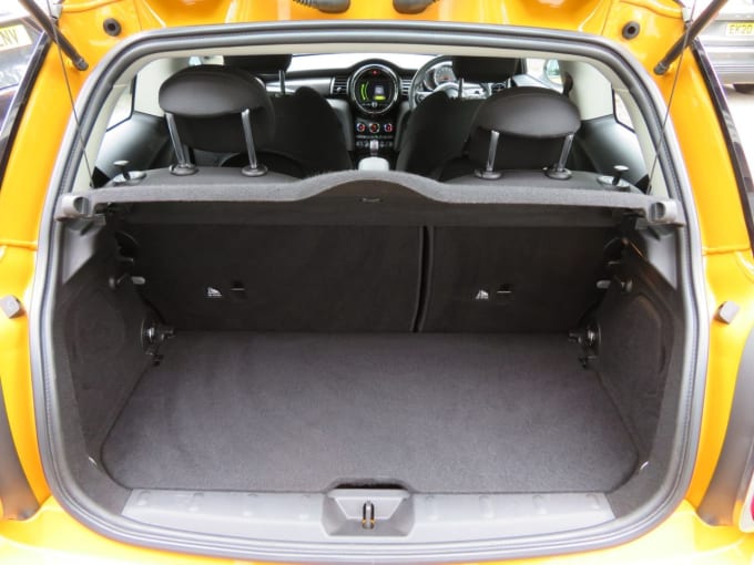 2025 Mini Hatch