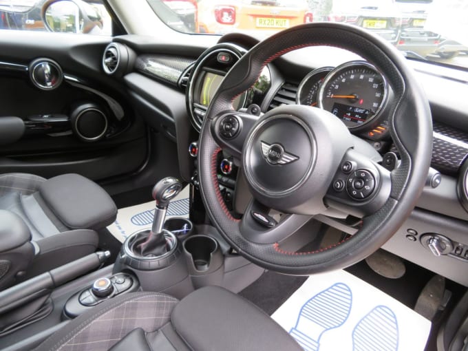 2025 Mini Hatch