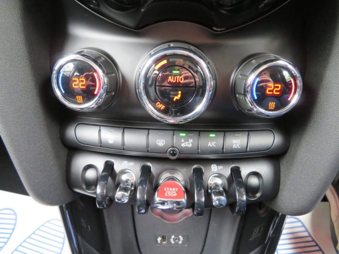 2025 Mini Hatch