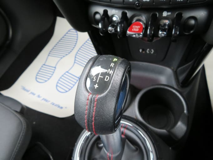 2025 Mini Hatch