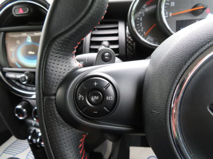 2025 Mini Hatch