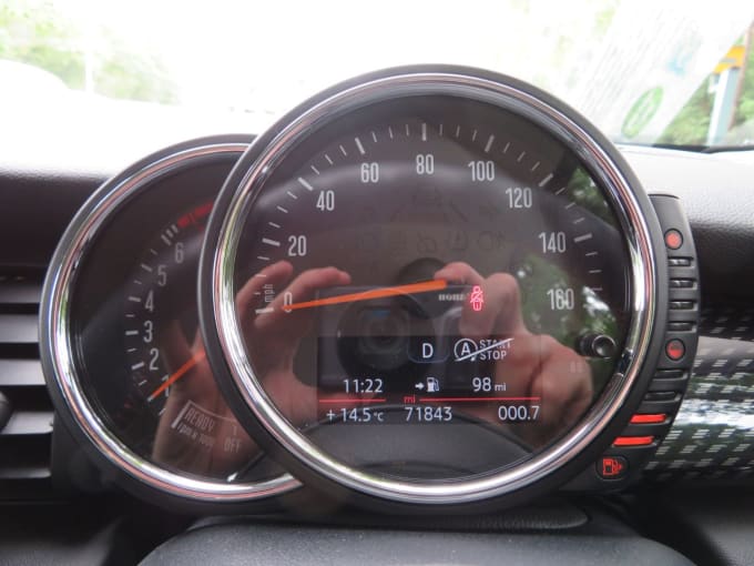 2025 Mini Hatch