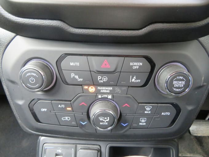 2025 Jeep Renegade