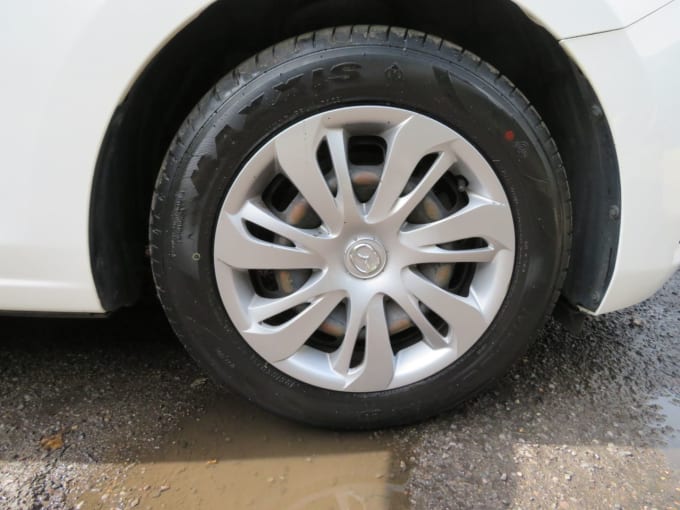 2025 Mazda Mazda2