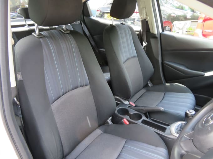 2025 Mazda Mazda2