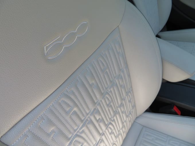 2025 Fiat 500e