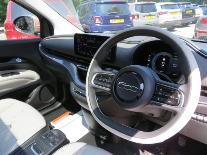 2025 Fiat 500e