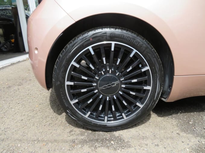 2025 Fiat 500e