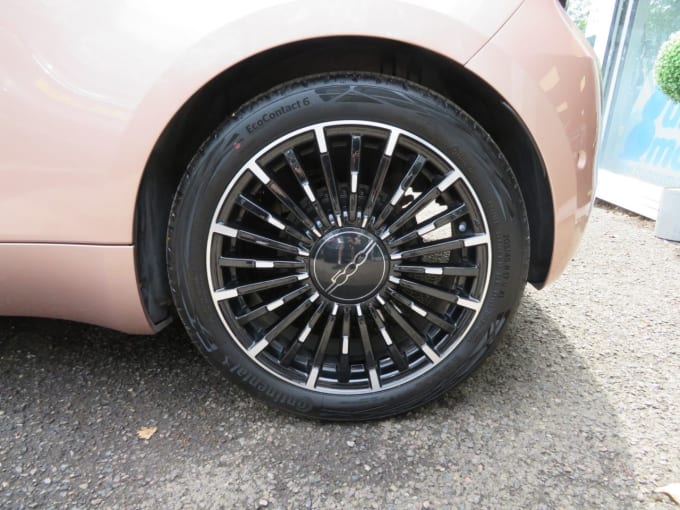 2025 Fiat 500e