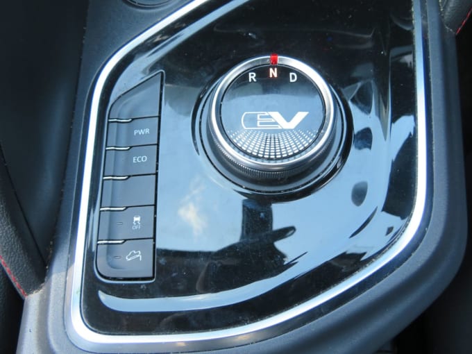 2025 Maxus T90ev