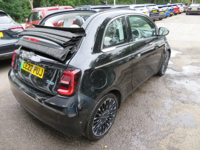 2025 Fiat 500e C
