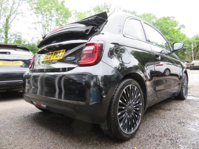 2025 Fiat 500e C