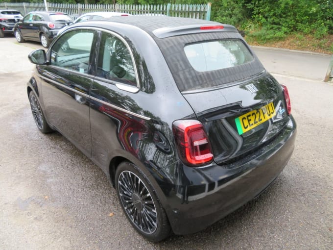 2025 Fiat 500e C