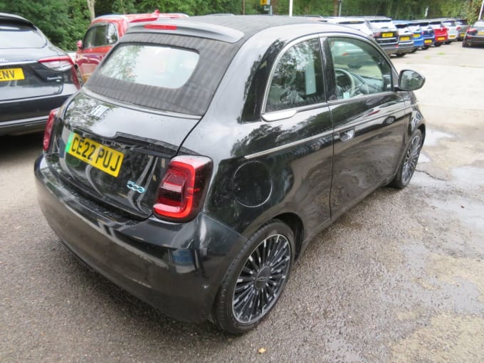 2025 Fiat 500e C