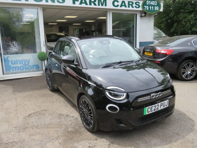 2025 Fiat 500e C