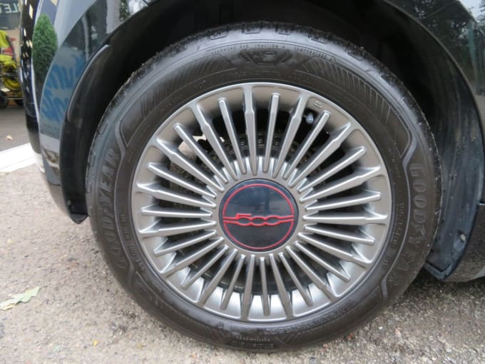 2025 Fiat 500e