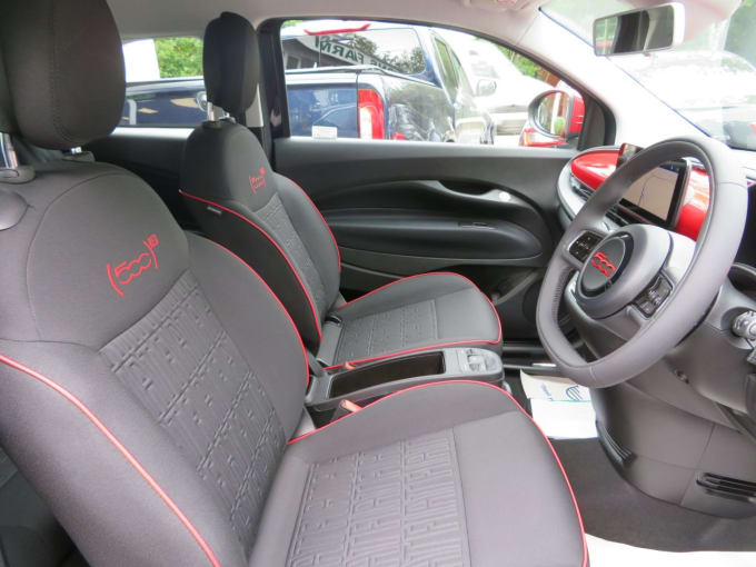 2025 Fiat 500e