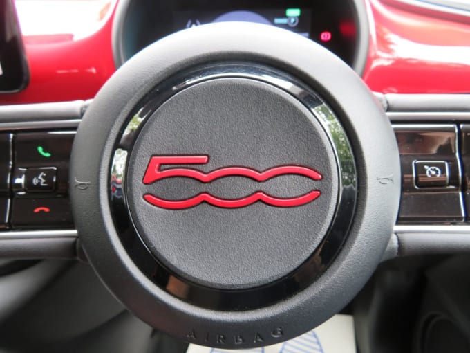 2025 Fiat 500e