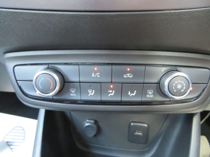 2025 Vauxhall Crossland
