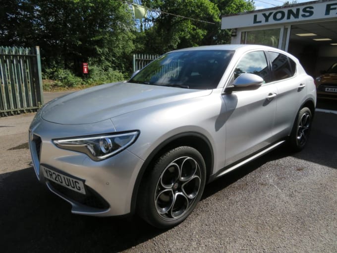 2025 Alfa Romeo Stelvio