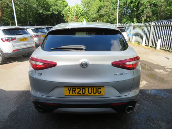 2025 Alfa Romeo Stelvio