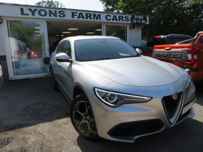 2025 Alfa Romeo Stelvio