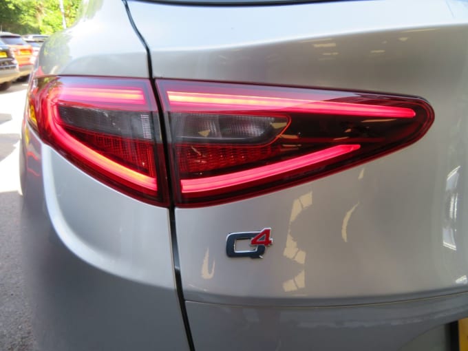 2025 Alfa Romeo Stelvio