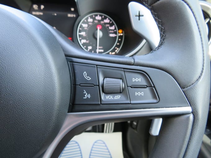 2025 Alfa Romeo Stelvio