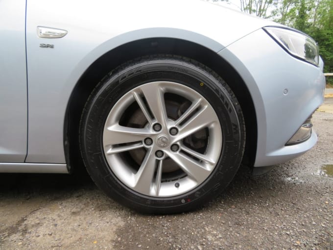 2025 Vauxhall Insignia