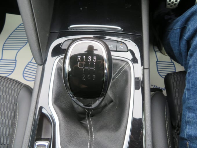 2025 Vauxhall Insignia
