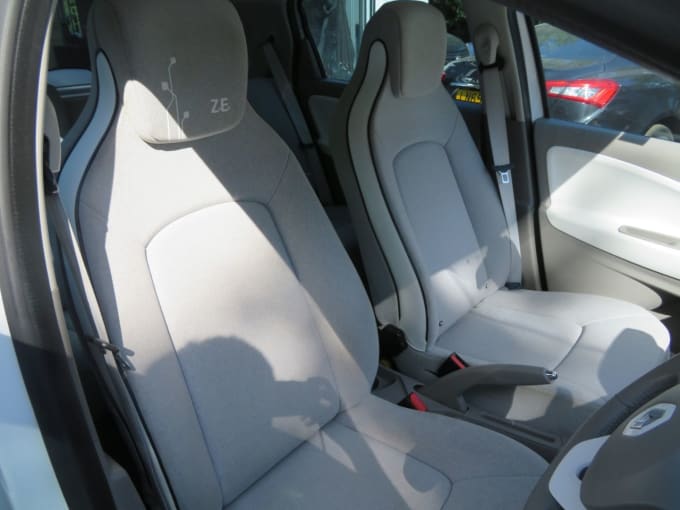 2025 Renault Zoe