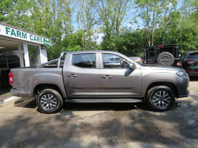 2025 Maxus T90ev