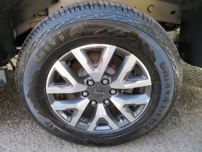 2025 Maxus T90ev