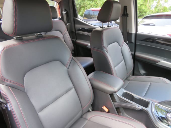 2025 Maxus T90ev