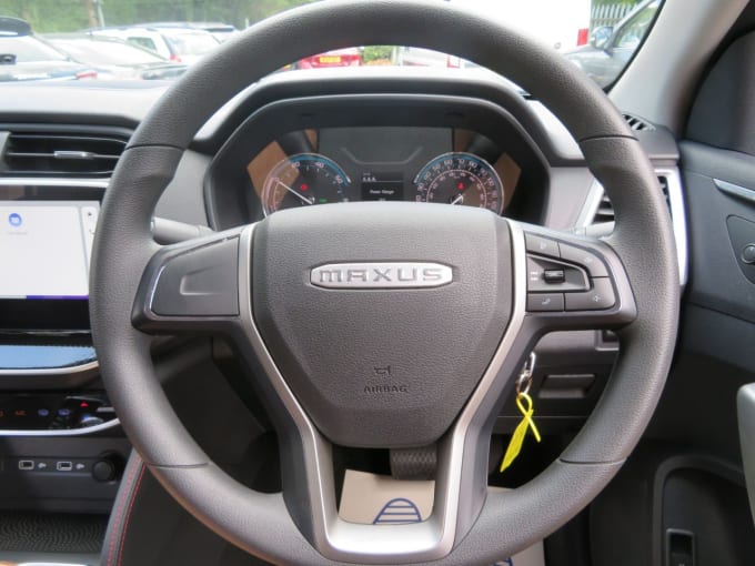 2025 Maxus T90ev