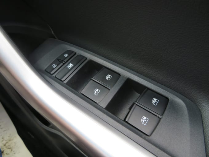 2025 Maxus T90ev