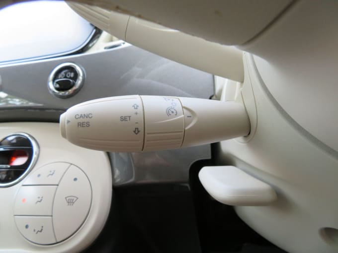 2025 Fiat 500c