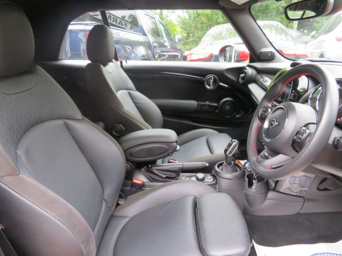 2025 Mini Convertible