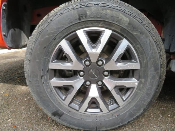 2025 Maxus T90ev